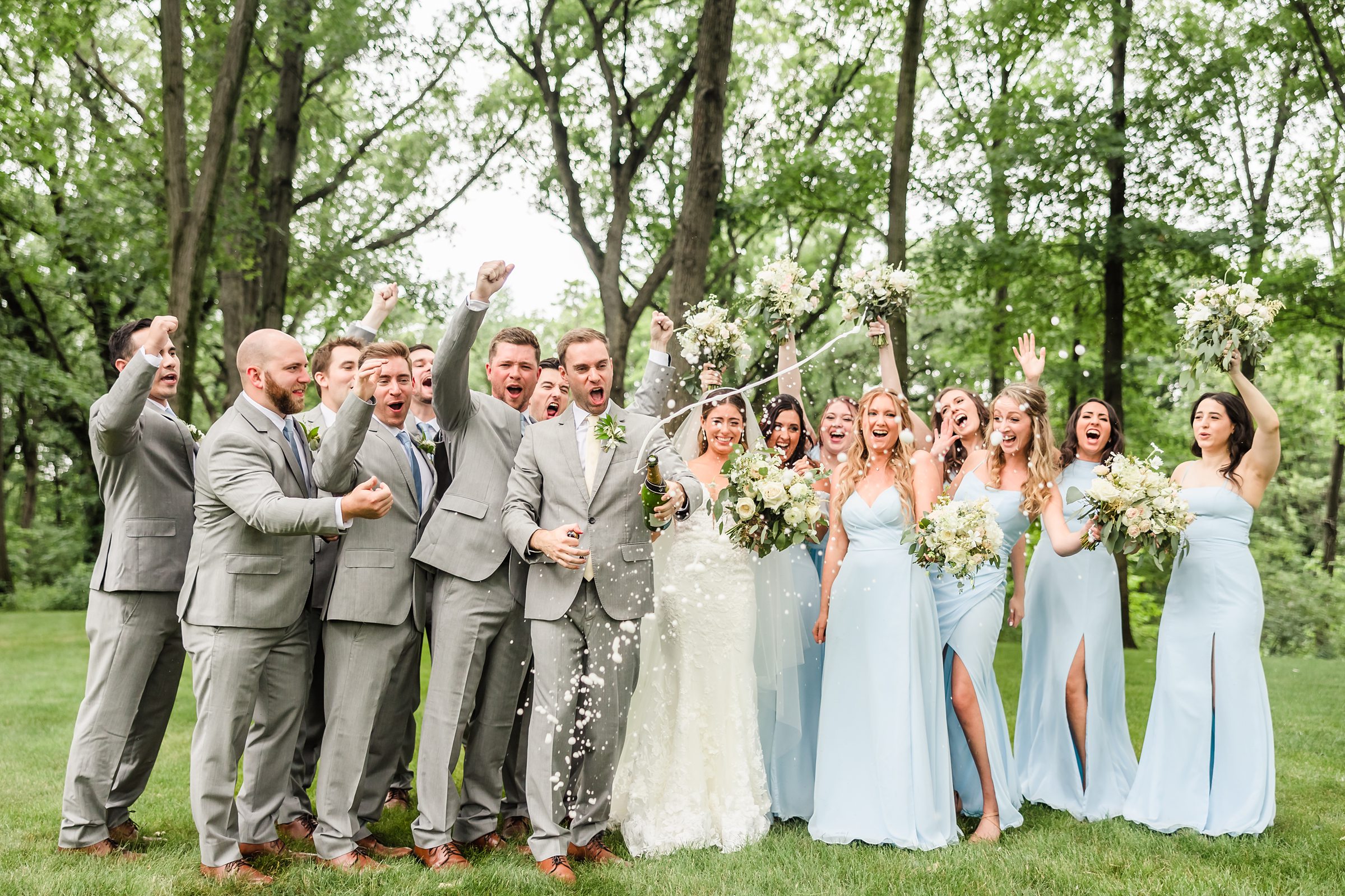 Bride & Groom celebrate their wedding with their bridal party at the Monte Bello Estate in Lemont, Illinois.
