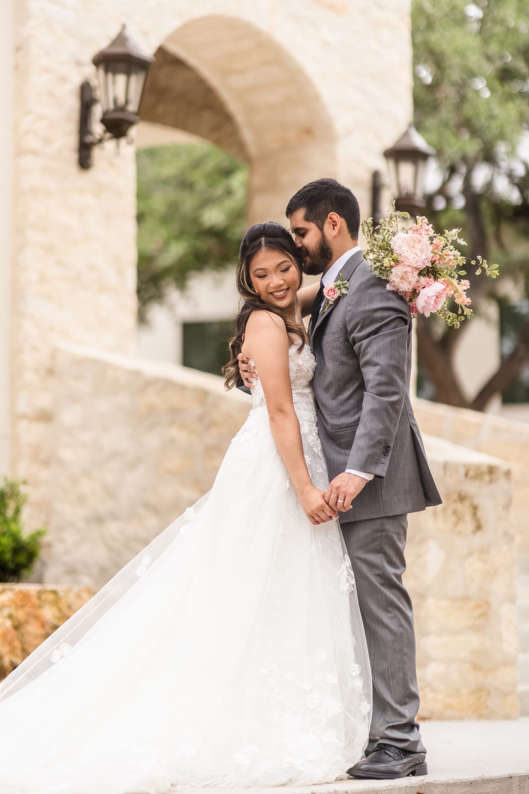 Bride & Groom celebrate their wedding at the Preserve at Canyon Lake Venue in Texas.